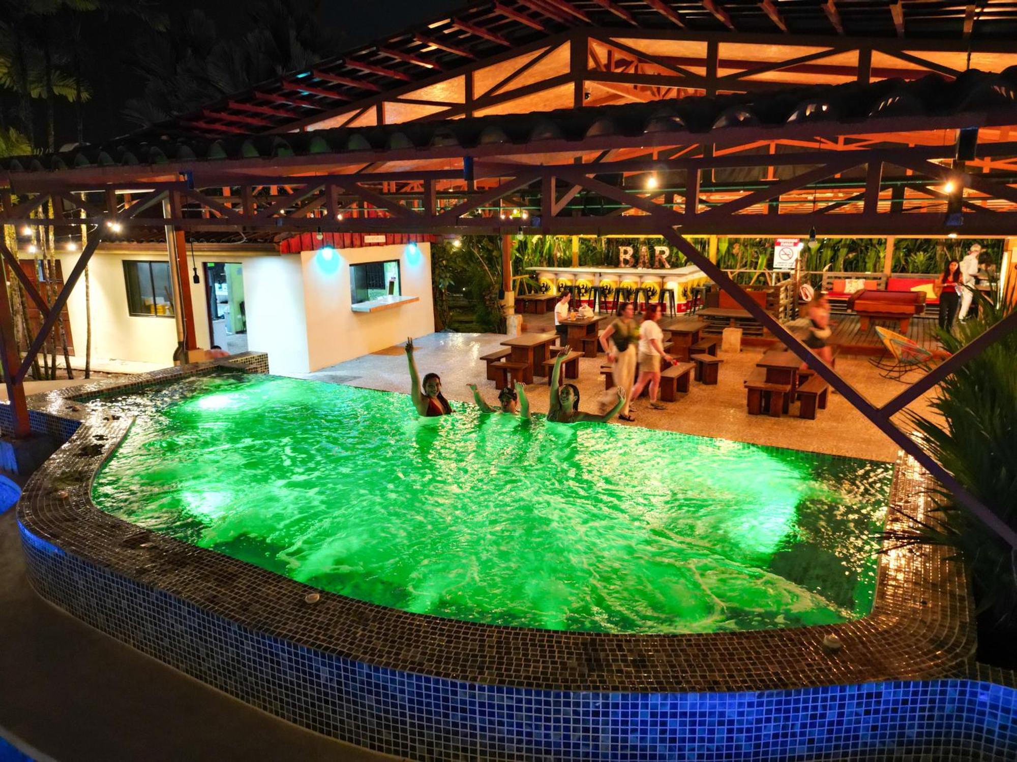 Arenal Backpackers Resort La Fortuna Kültér fotó